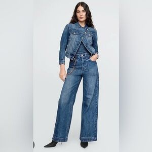 Gap x Cult Gaia stride jeans with gold chain detail. Size 28